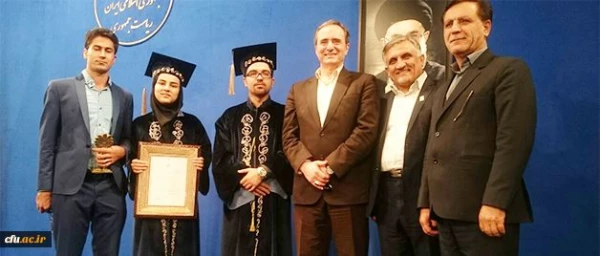 با حضور معاون اول رئیس جمهوری برگزار شد:
تجلیل از دانشجو معلمان دانشگاه فرهنگیان در جشنواره دانشجویان نمونه کشور 3