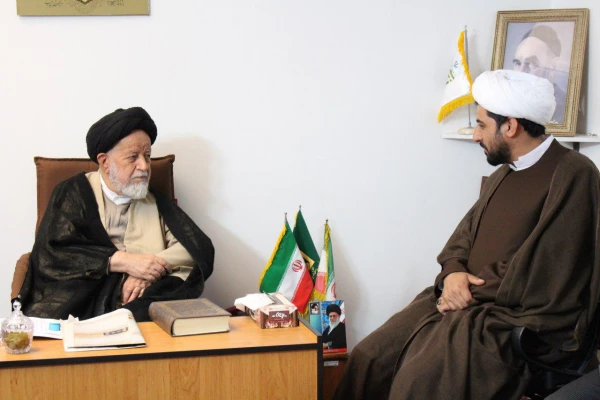 دیدار کارکنان،اساتید و جمعی از دانشجویان پردیس های استان سمنان با نماینده ولی فقیه 3