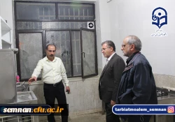 دیدار صمیمانه دکتر کریم با دانشجویان سرای دانشجویی 2