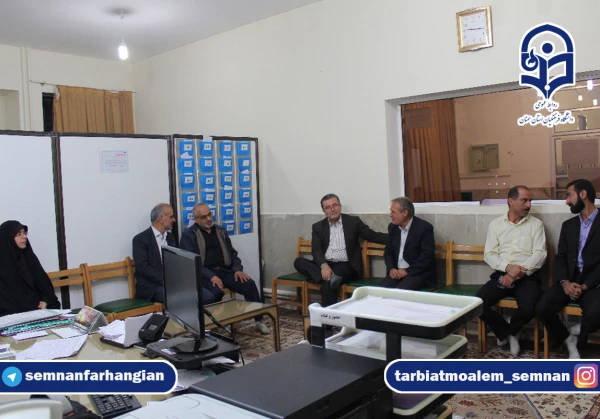 دیدار صمیمانه دکتر کریم با دانشجویان سرای دانشجویی 3