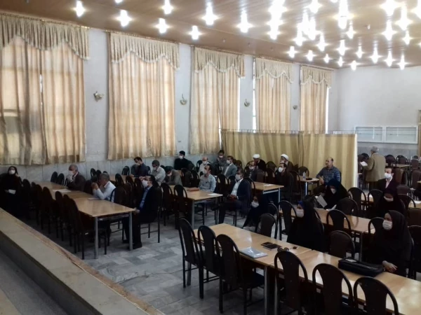 برگزاری نشست هم اندیشی اساتید  دروس نظری پردیس های استان سمنان 5