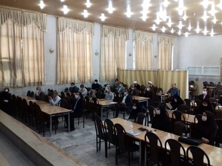 برگزاری نشست هم اندیشی اساتید  دروس نظری پردیس های استان سمنان 5