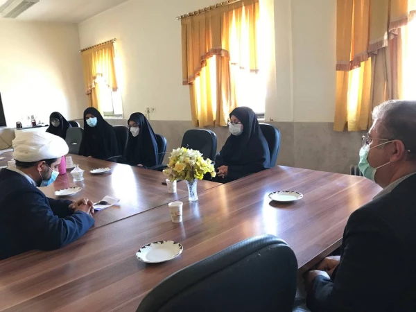 اولین نشست دبیران تشکل های دانشجویی با مسئولین دانشگاه فرهنگیان  استان سمنان در سال 1400 7