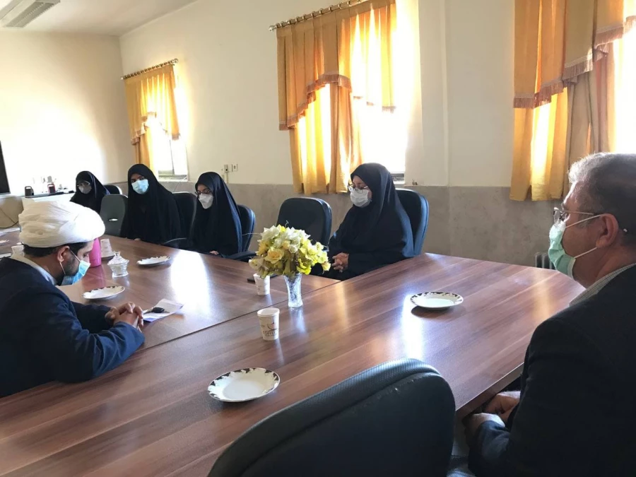 اولین نشست دبیران تشکل های دانشجویی با مسئولین دانشگاه فرهنگیان  استان سمنان در سال 1400 7