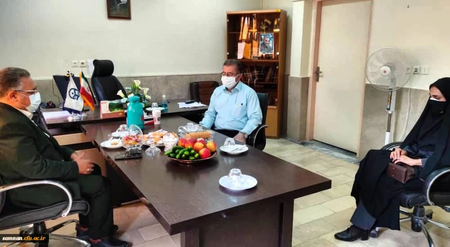 بازدید دکتر کچوییان ( معاون نظارت ،ارزیابی و تضمین کیفیت دانشگاه فرهنگیان ) از این دانشگاه 3