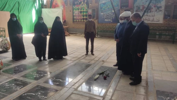 مراسم گرامیداشت آغاز هفته دفاع مقدس در پردیس شهید رجایی سمنان 2