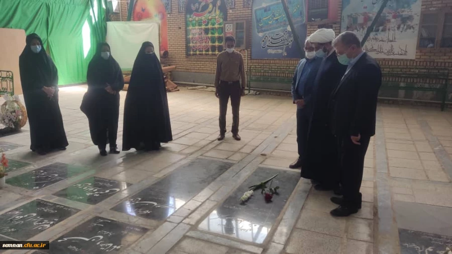 مراسم گرامیداشت آغاز هفته دفاع مقدس در پردیس شهید رجایی سمنان 2