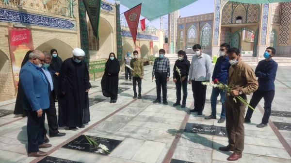 مراسم گرامیداشت آغاز هفته دفاع مقدس در پردیس شهید رجایی سمنان 5