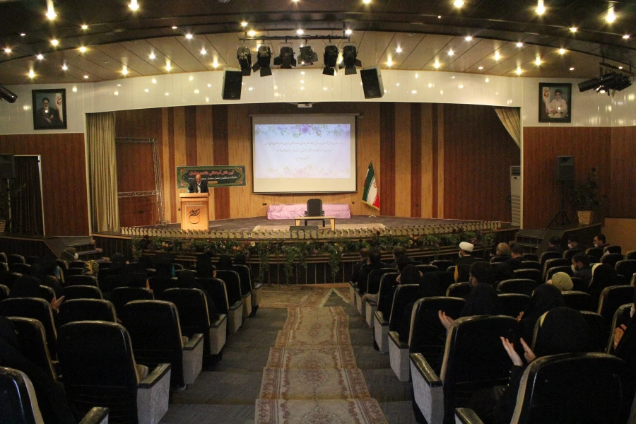 برگزاری آیین دانش آموختگی دانشجو معلمان ورودی 96و95 پردیس های استان سمنان 3