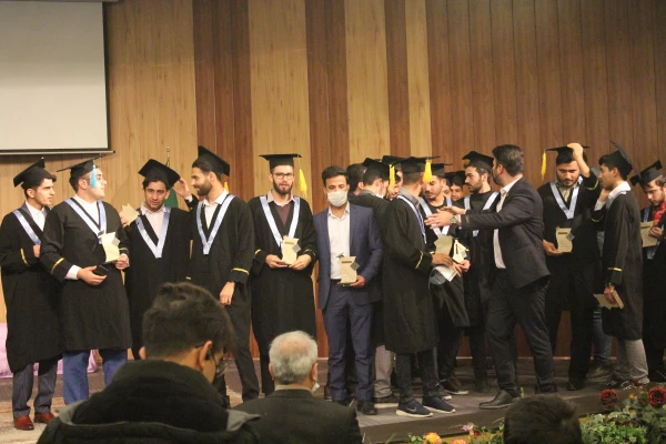 برگزاری آیین دانش آموختگی دانشجو معلمان ورودی 96و95 پردیس های استان سمنان 7