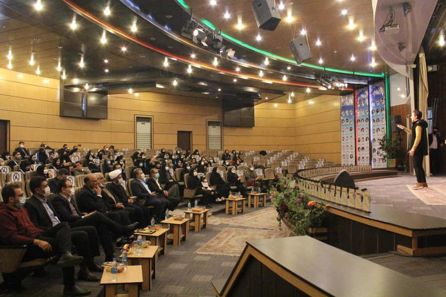 برگزاری آیین دانش آموختگی دانشجو معلمان ورودی 96و95 پردیس های استان سمنان 12