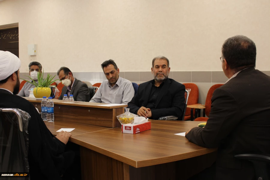 جلسه مشترک اعضای شورای شهر سمنان با مدیریت پردیس های استان سمنان  4