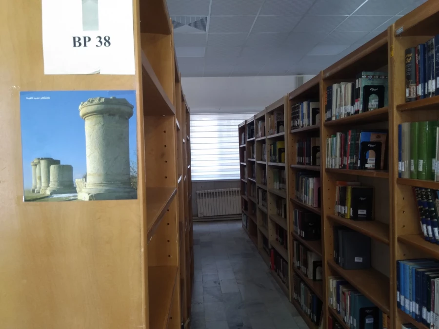 تجهیز کتابخانه و سالن مطالعه پردیس شهید رجایی به پرده های جدید 2