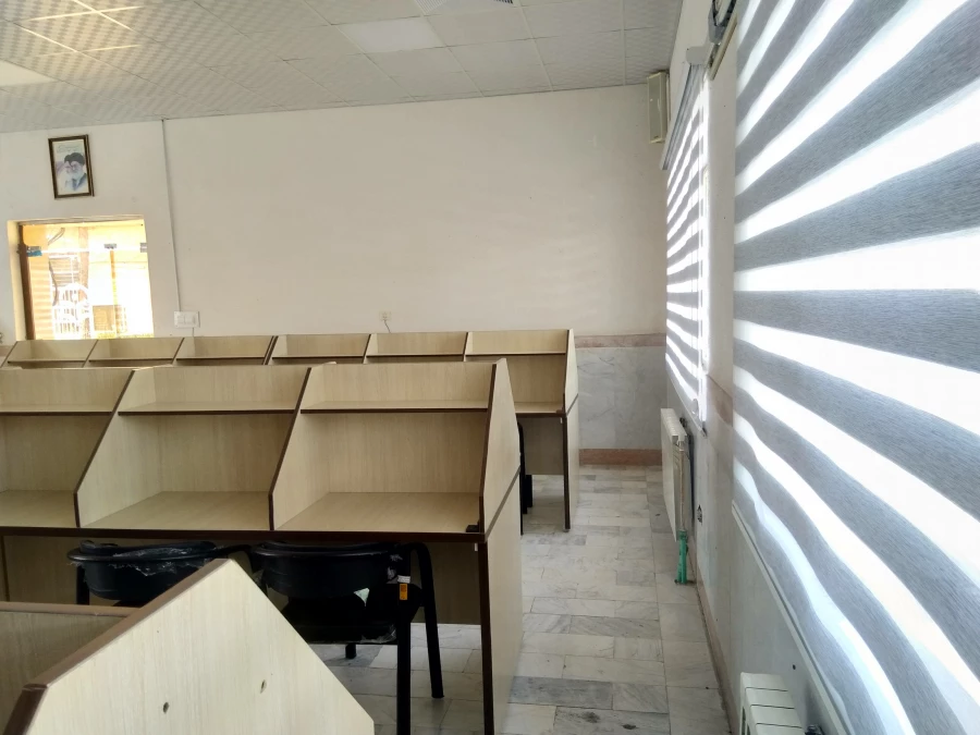 تجهیز کتابخانه و سالن مطالعه پردیس شهید رجایی به پرده های جدید 3