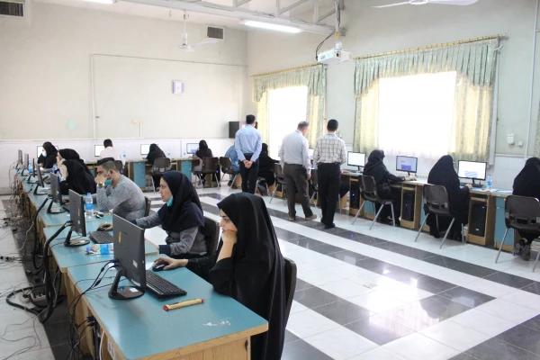 برگزاری آزمون حضوری الکترونیکی مهارت آموزان در پردیس شهید رجایی سمنان 5