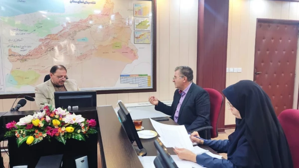 جلسه مشترکی با حضور فرماندار سمنان،سرپرست مدیریت پردیس های استانی دانشگاه فرهنگیان وسرپرست پردیس خواهران در محل فرمانداری برگزار گردید. 3