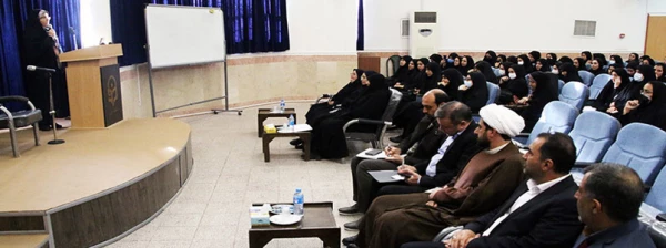 برگزاری نشست پرسش و پاسخ تبیینی مدیرکل آموزش و پرورش استان سمنان با دانشجومعلمان پردیس الزهرا(س) سمنان 2