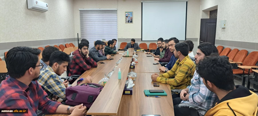 ️برگزاری اولین جلسه دبیران و اعضا شورای مرکزی تشکل های دانشجویی پردیس شهیدرجایی 2