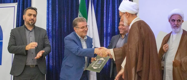 باحضور حجت الاسلام و المسلمین مبشری معاون فرهنگی اجتماعی دانشگاه فرهنگیان کشور برگزار شد؛ آیین تکریم و معارفه مدیر امور پردیس های دانشگاه فرهنگیان استان سمنان 

 3