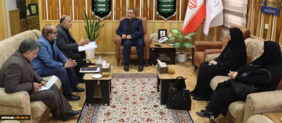 طی نشستی اهم مسائل و چالش های دانشگاه فرهنگیان استان سمنان با استاندار سمنان مطرح شد.  5