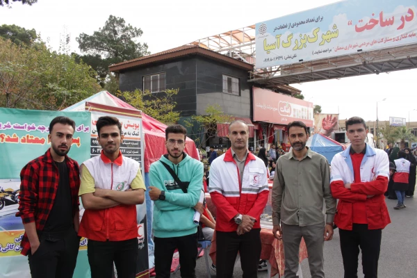 حضور اساتید، کارکنان و دانشجویان دانشگاه فرهنگیان در راهپیمایی 13 آبان 2