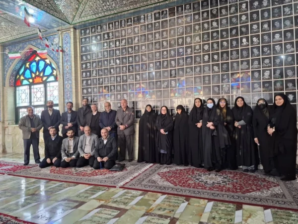 زیارت قبور شهدا و تجدید پیمان با آنان در امام زاده یحیی (ع) با حضور مسئولین و همکاران دانشگاه فرهنگیان استان سمنان 3