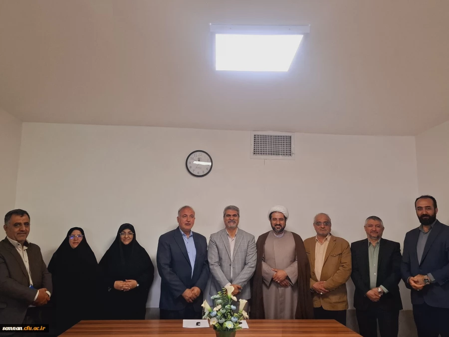 انعقاد تفاهم نامه همکاری بین دانشگاه فرهنگیان استان سمنان و پارک علم و فن آوری دانشگاه سمنان 4