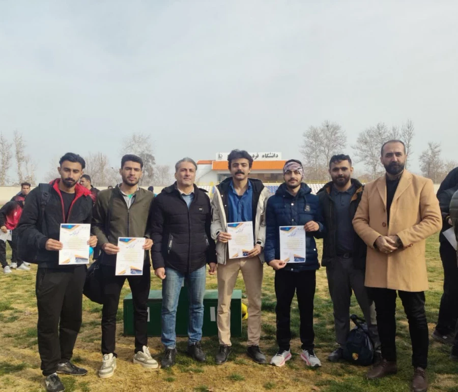 کسب دو مقام ارزشمند توسط دانشجو معلمان  پردیس شهید رجایی در مسابقات قهرمانی دانشجویان پسر دانشگاه ها و موسسات آموزش عالی منطقه ۹ کشور در رشته های کاراته و دو و میدانی 6