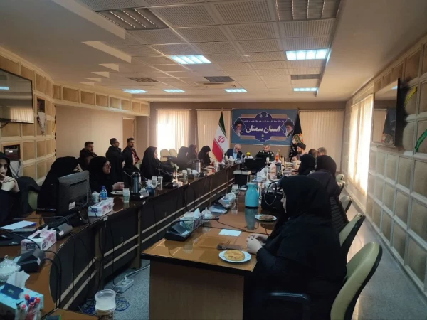 بازدید کارکنان از اداره حفظ آثار و ارزشهای دفاع مقدس استان سمنان  4