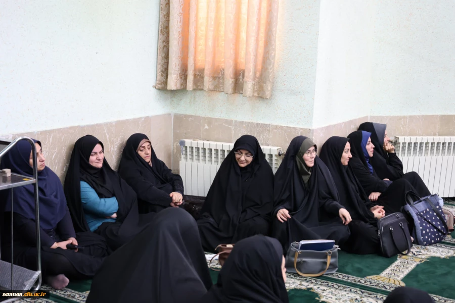 برگزاری مراسم بزرگداشت اربعین شهادت امام خامنه ای (قدس سره) در دانشگاه فرهنگیان استان سمنان 7
